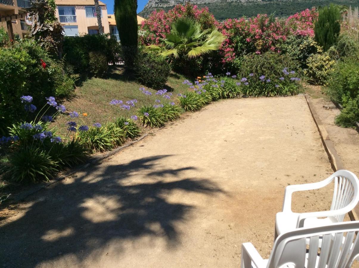 Au Calme Dans Hameau Fleuri Joli Studio 3 Pers Piscine Parking Wi-Fi Ванс Екстер'єр фото